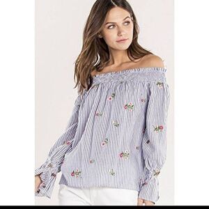 Miss ME WOMEN'S OFF OR ON SHOULDER TOP SIZE LARGE BELL SLEEVES PULLOVER